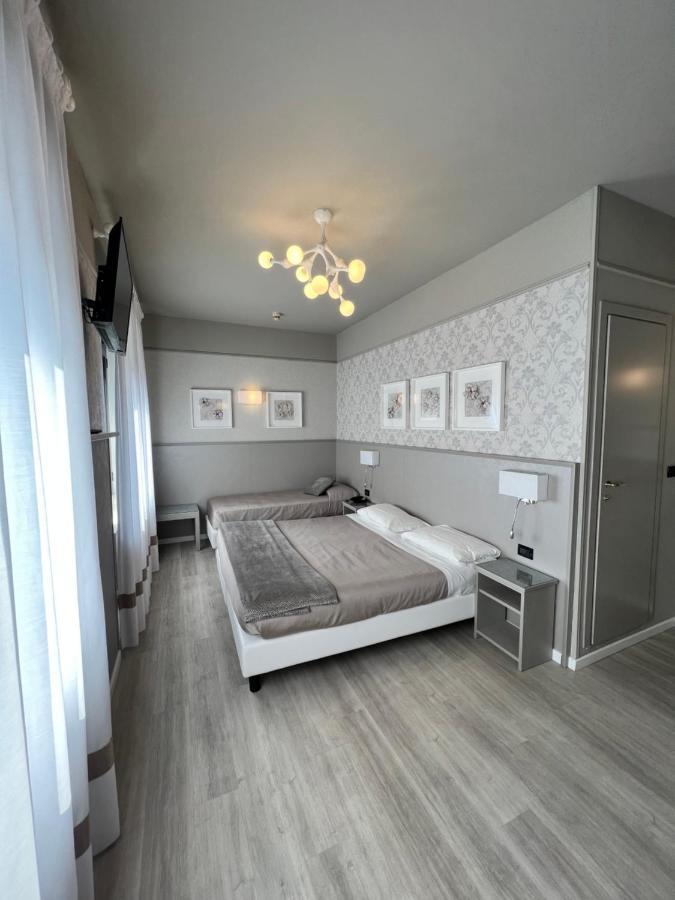 Hotel La Pace San Mauro Torinese Exteriör bild