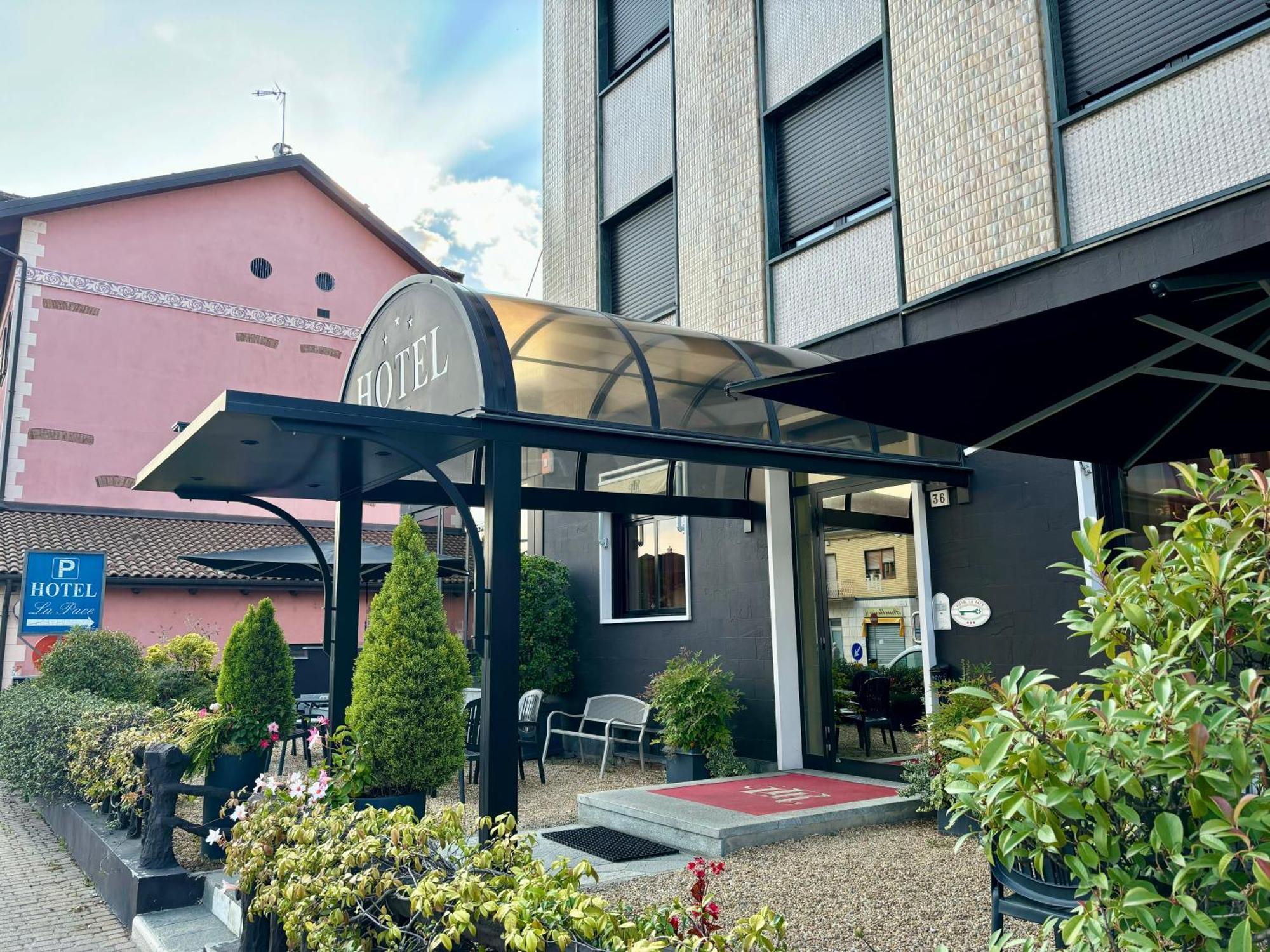 Hotel La Pace San Mauro Torinese Exteriör bild